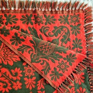 Vintage bedspread/blanket Red Green